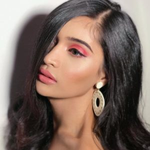 T’as envie de niquer une MILF trans ronde ? Justine - rencontre-Trans-Toulouse