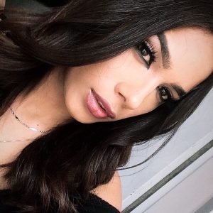 Transie de désir, je cherche une soirée torride entre couples à Caen Émilie - rencontre-Libertine-Caen