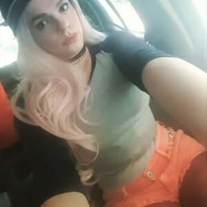 Si tu manges vite, on baise plus tôt Laurine - rencontre-Milf-Amiens