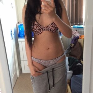 Envie de me faire sauter ce week-end Alex - rencontre-Teen-Cannes